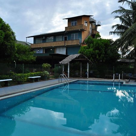 Nilketha Villa Eco Hotel Anuradhapura Buitenkant foto