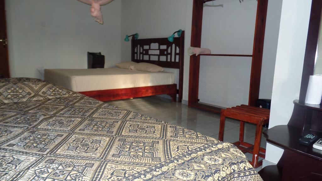Nilketha Villa Eco Hotel Anuradhapura Buitenkant foto