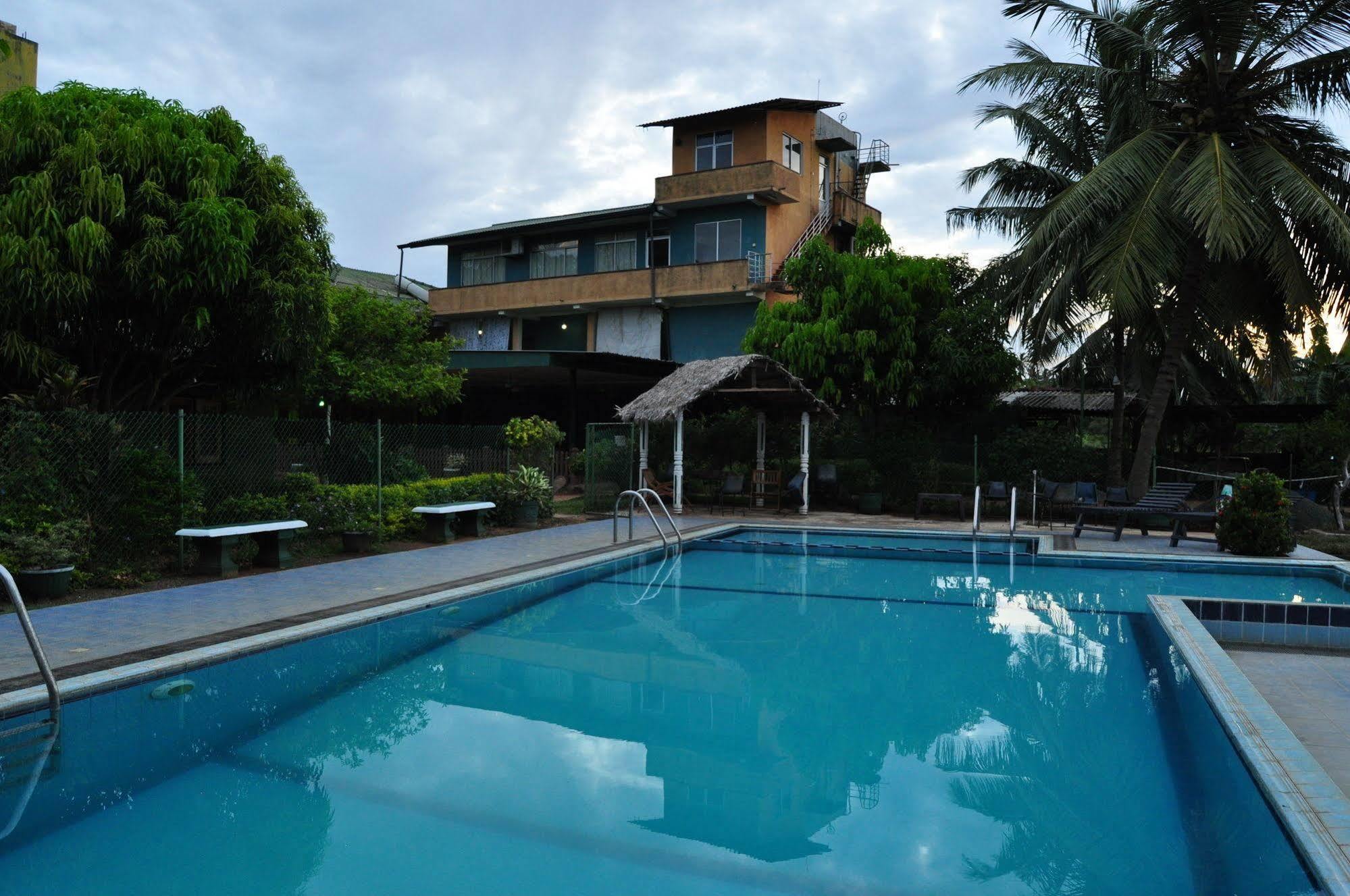 Nilketha Villa Eco Hotel Anuradhapura Buitenkant foto